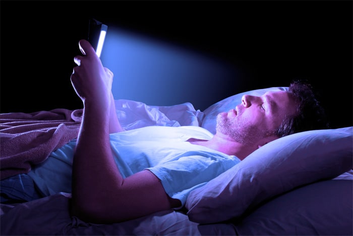 مسدود کردن نور آبی در آیفون و دیگر عوامل مخرب