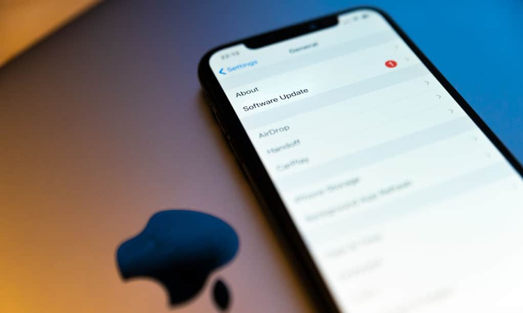 نحوه متوقف کردن آپدیت iOS 18